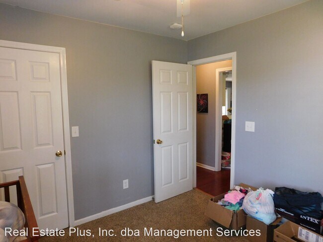 Building Photo - 3 br, 2.5 bath House - 1176 Tebo Road