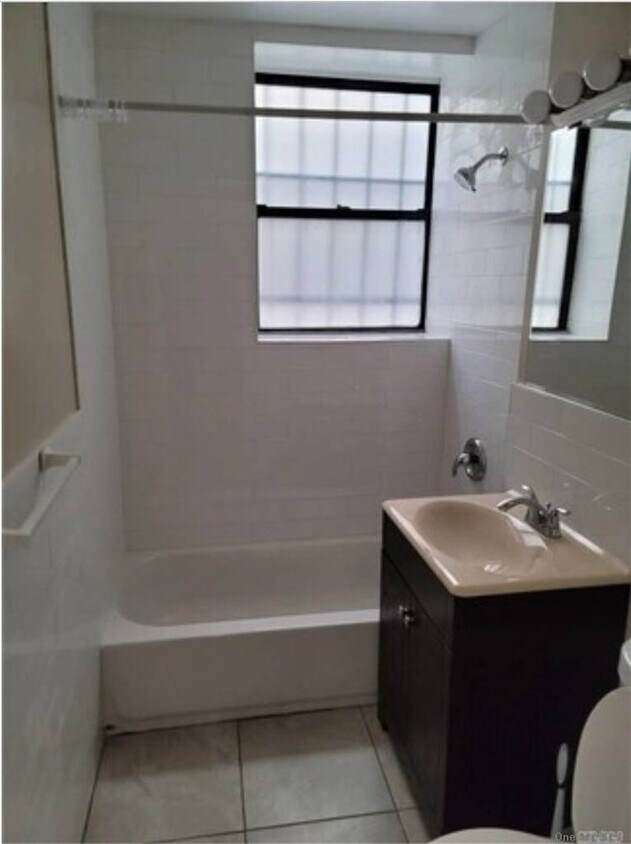 Foto del edificio - 149 Sterling St
