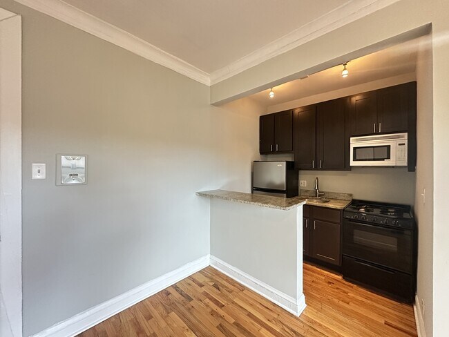 Foto del edificio - 4644 N Paulina St