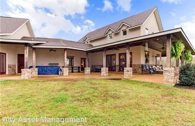 Foto del edificio - 4 br, 3.5 bath House - 1076 Country Club