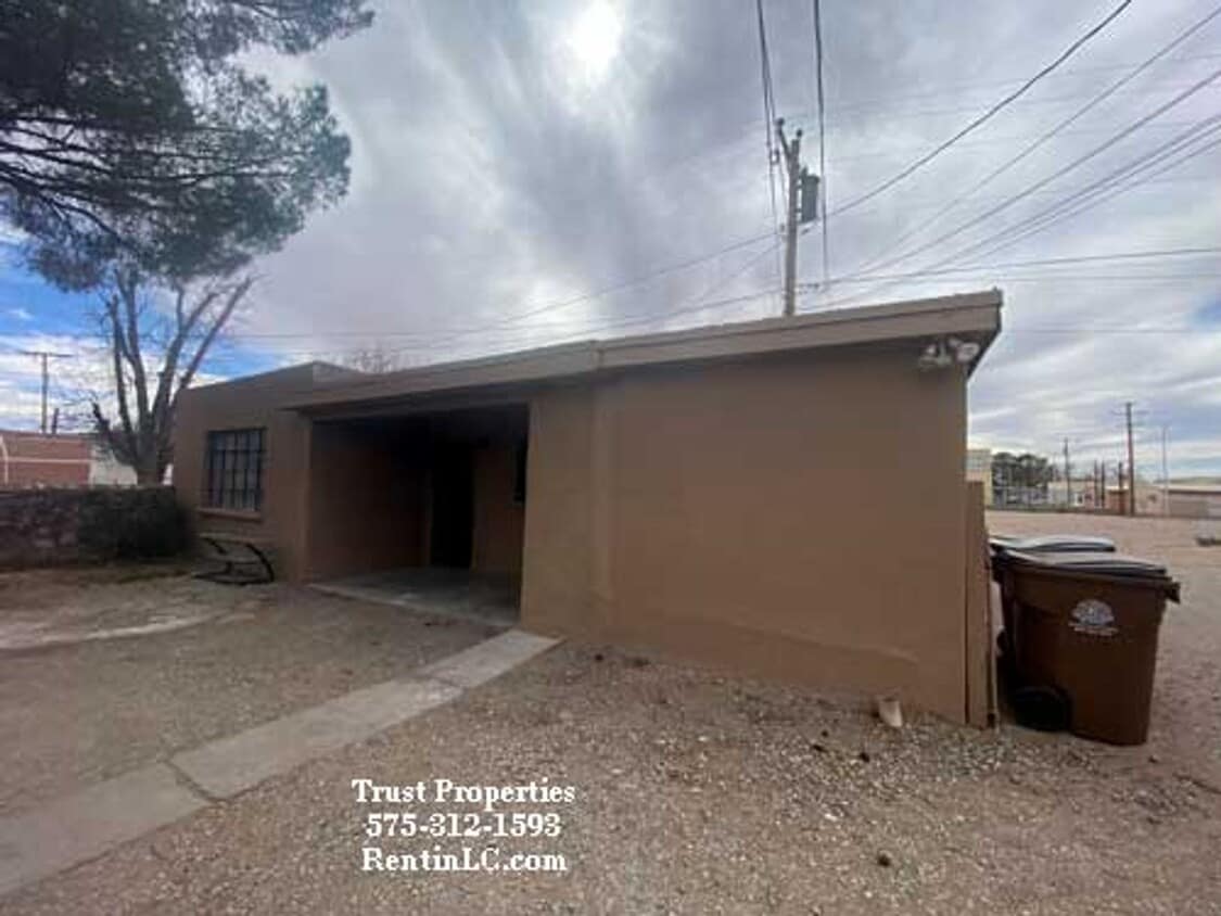 Primary Photo - 439 North St