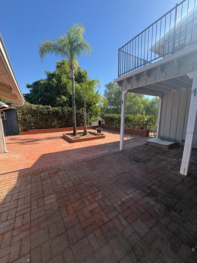 Building Photo - 232 Vista Del Indio