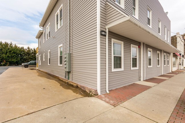 Foto del edificio - 132-21 Penn Ave