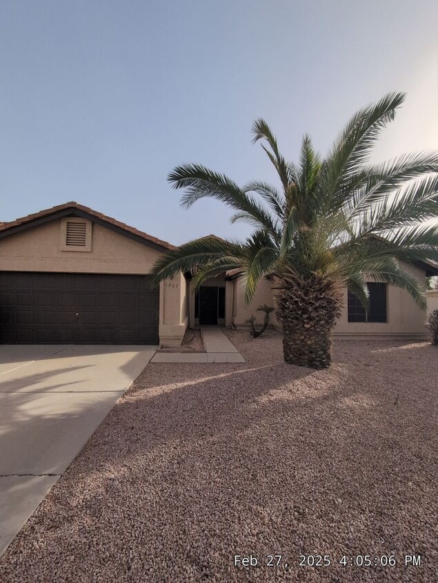 Welcome to your new cozy, immaculate and spacious home! - Welcome to your new cozy, immaculate and spacious home!