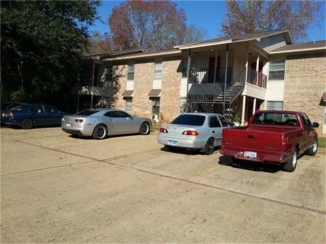 Building Photo - 1600 E Murchison St