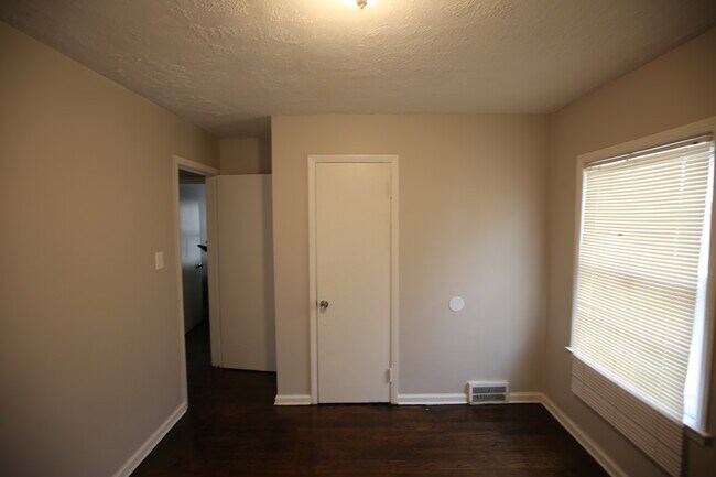 Building Photo - 17390 Bradford Ave