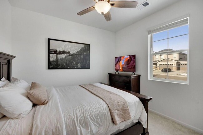 Foto del edificio - 5888 Indian Wls Ct