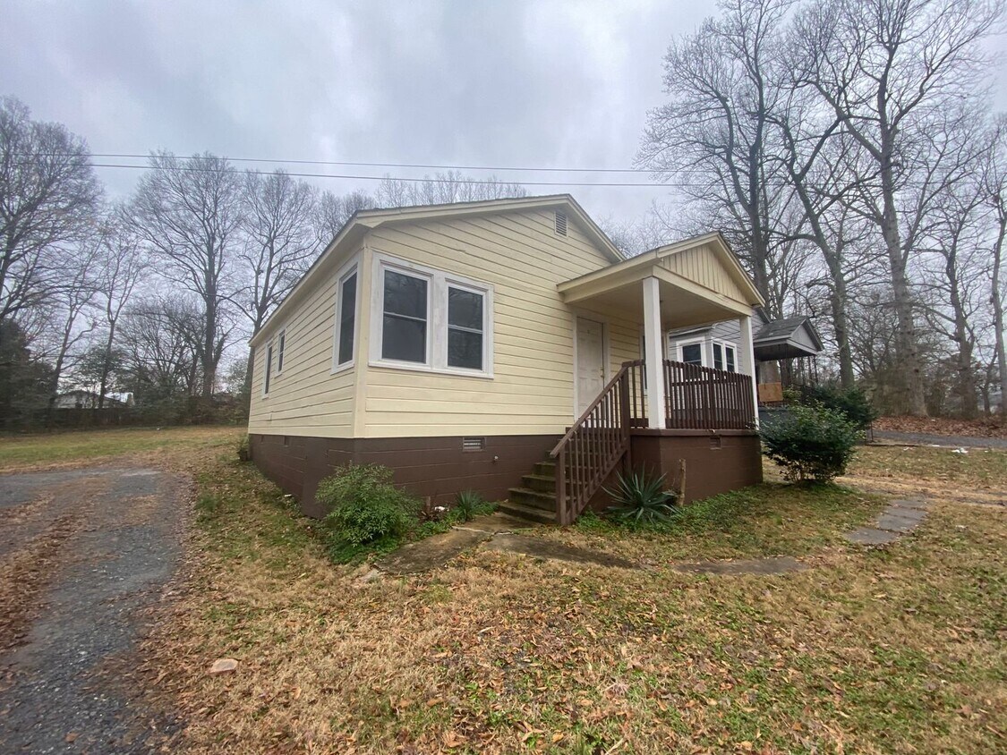 Foto principal - 2/1 within walking distance to downtown Sh...