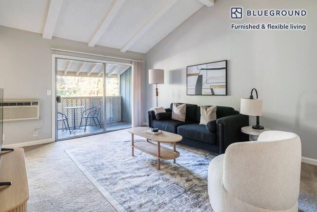 Building Photo - 202 Calvert Dr