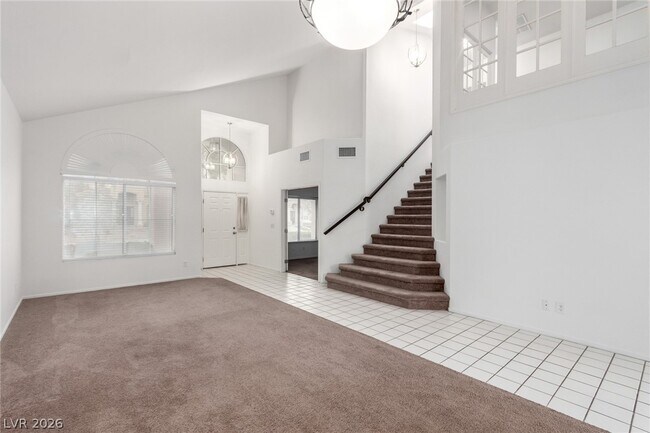 Building Photo - 2412 Shady Vista Dr