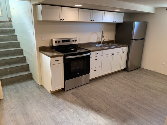 Foto del edificio - 920 E 7th St