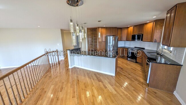 Foto del edificio - Charming 3-Bedroom Home in High Vista Gated Community – Stunning Views & Modern Updates!