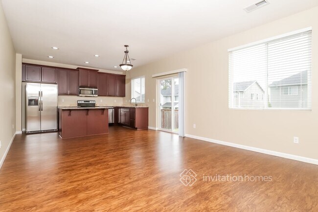 Building Photo - 16829 SE 260th St