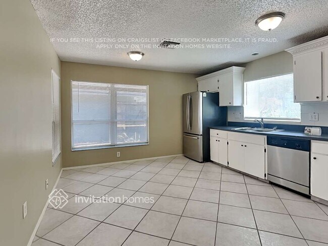 Foto del edificio - 11830 Hickorynut Dr