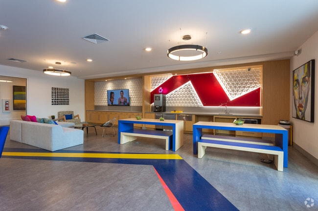 Co/Mingle Clubhouse - Colab Apartments