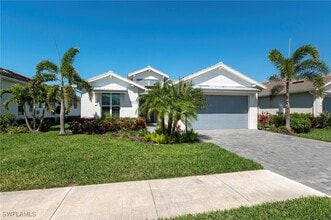 Building Photo - 8897 Redonda Dr