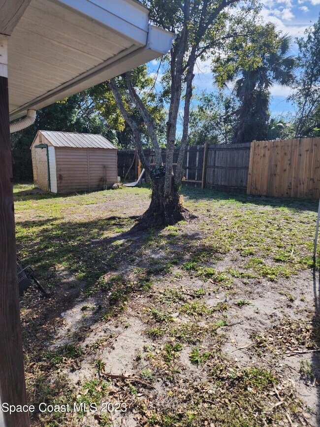 Foto del edificio - 388 MacArthur Cir