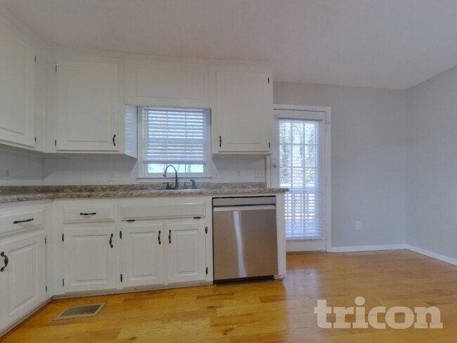 Foto del edificio - 27 Bramblewood Point SW