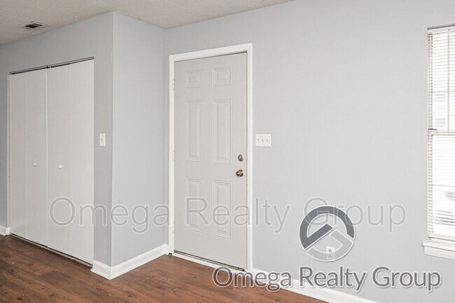 Foto del edificio - 3328 Meridian St N