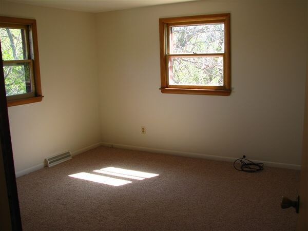 Foto del edificio - 4 br, 2 bath 4plex - 852 Houseman