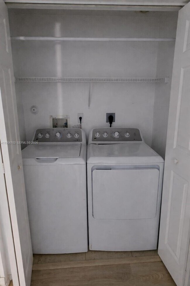 Foto del edificio - 6036 SW 19th Ct