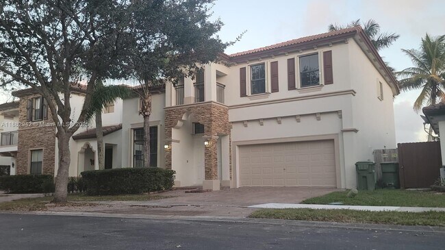 Foto del edificio - 571 SE 37th Pl