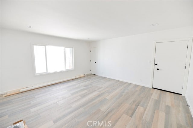 Building Photo - 262 Avenida Victoria