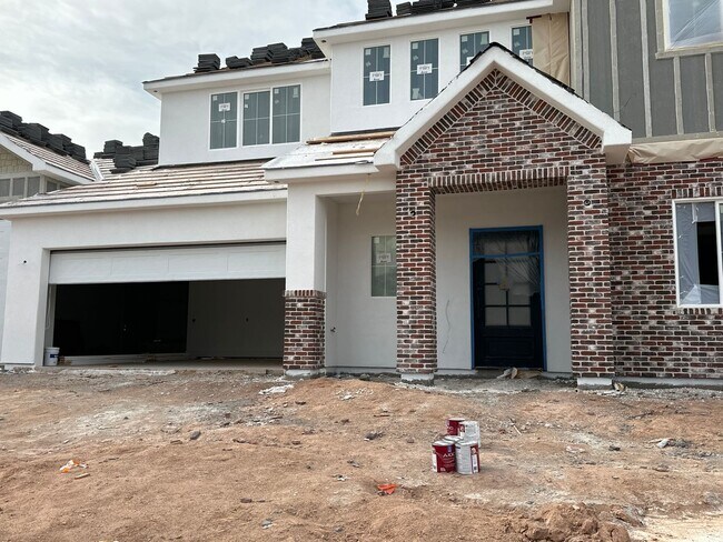 Building Photo - 6 bed / 4 bath / 3 car garage custom home ...