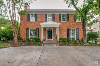 Building Photo - 4641 W Mockingbird Ln