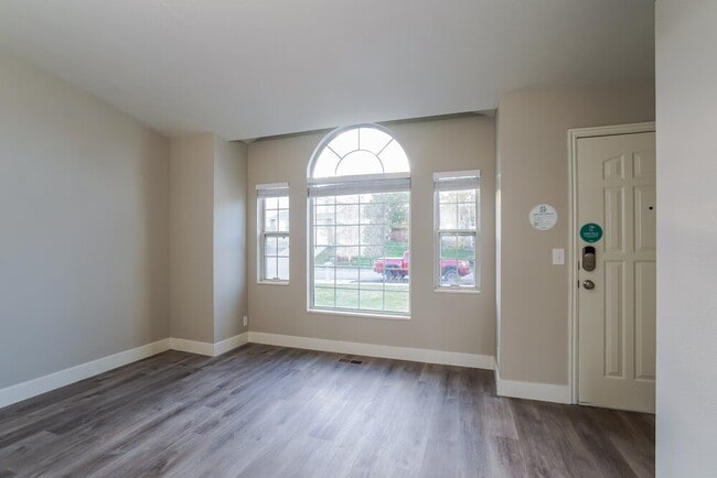 Building Photo - 6125 S 6105 W