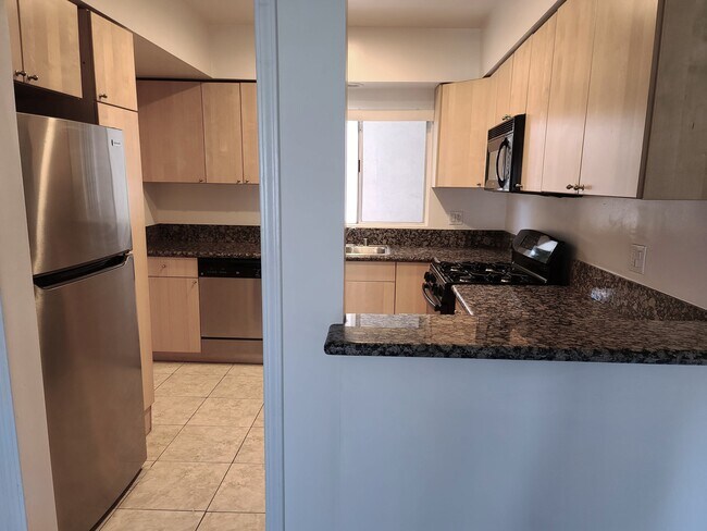 Foto del edificio - 5302 Comercio Ln
