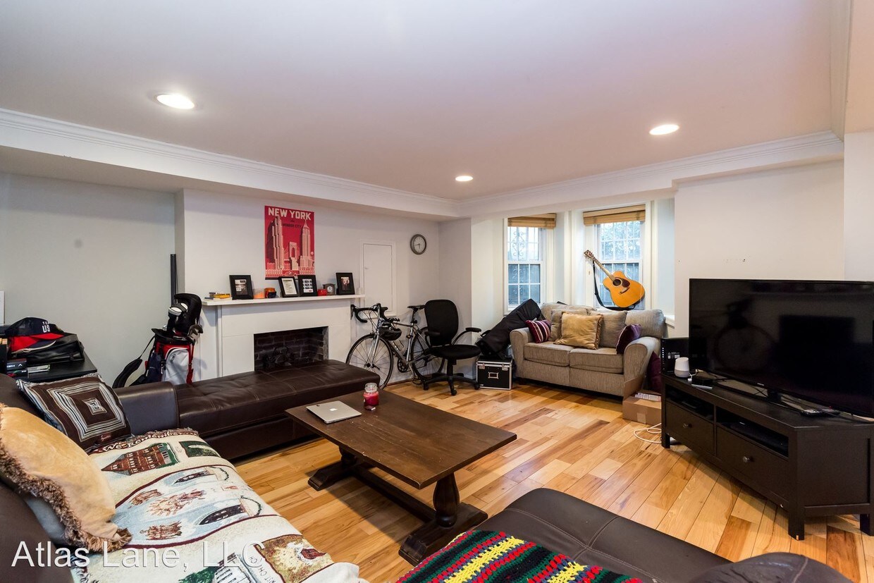 Foto principal - 1625 R St NW