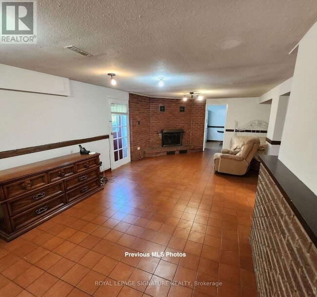 Building Photo - 2675 Sherhill Dr