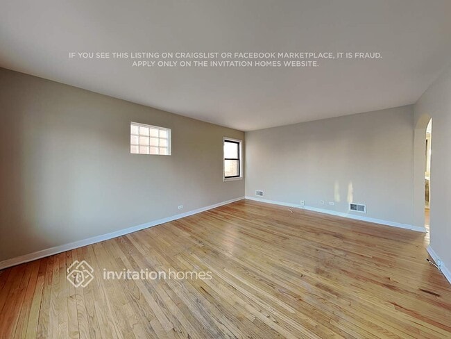 Building Photo - 2254 14th Ave