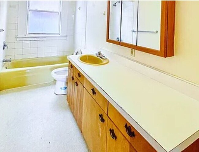 Photo - 203-205 King Street Apartment