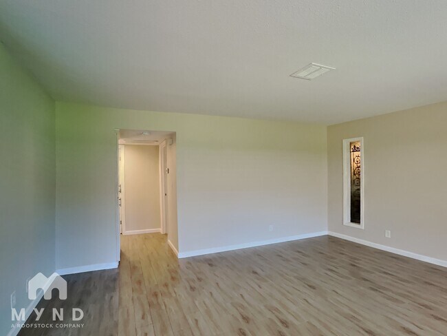 Foto del edificio - 2336 Villanova Cir