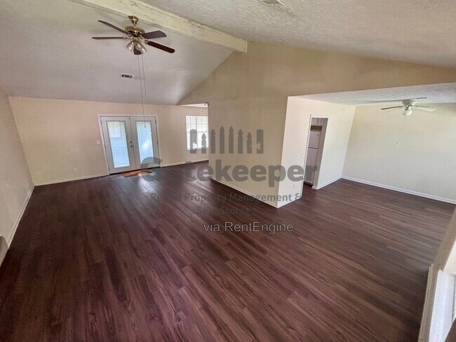 Building Photo - 145 Fieldstone Dr