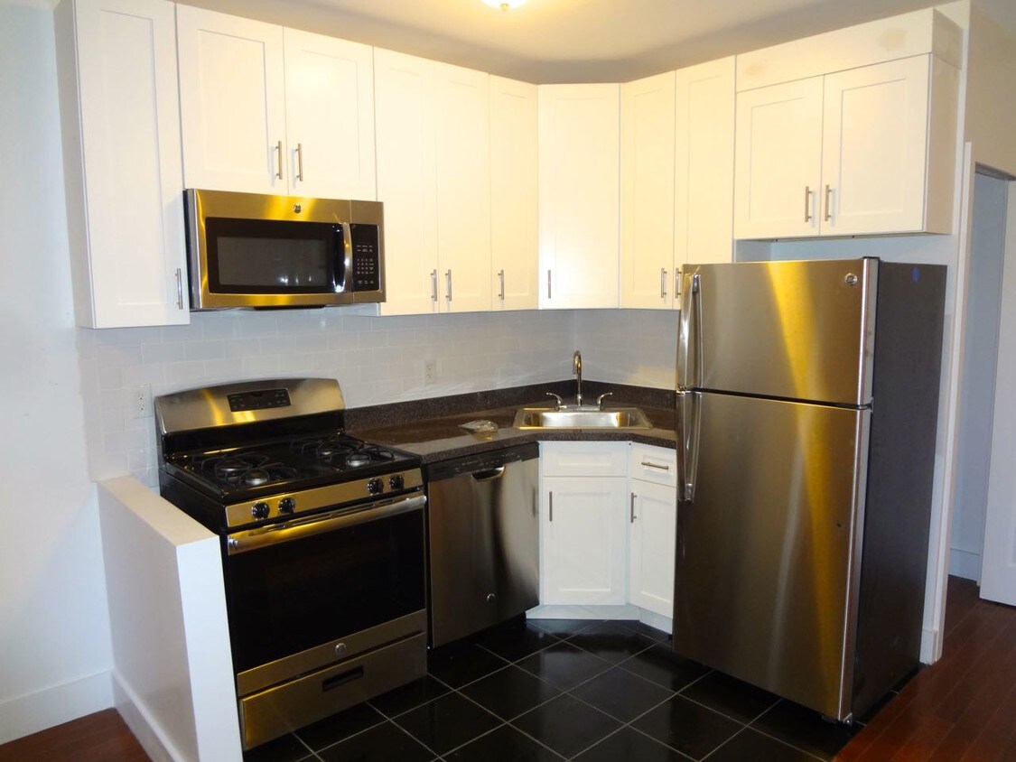 8650 77th St Unit 6A, Woodhaven, NY 11421 Condo for Rent in Woodhaven, NY