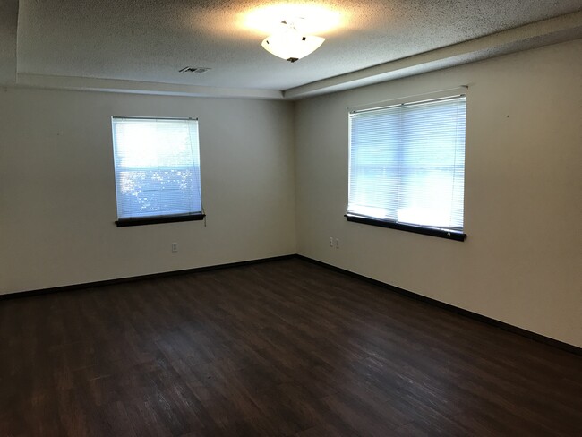 Foto del edificio - Beautiful 3 bed home for rent in Midwest C...