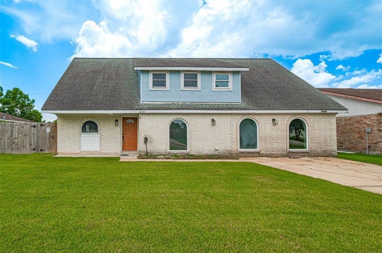 Primary Photo - 10902 Sagevale Ln