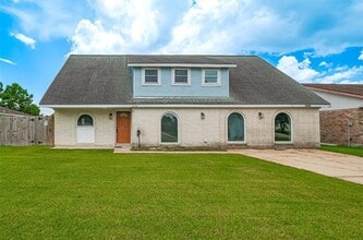 Building Photo - 10902 Sagevale Ln