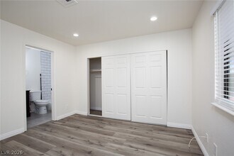 Building Photo - 737 Rock Springs Dr