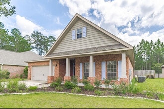 Building Photo - 32 Sonata St