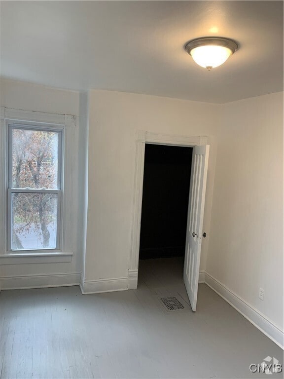 Building Photo - 301 Loomis Ave