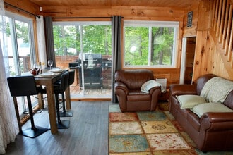 Building Photo - 529c Rue Principale