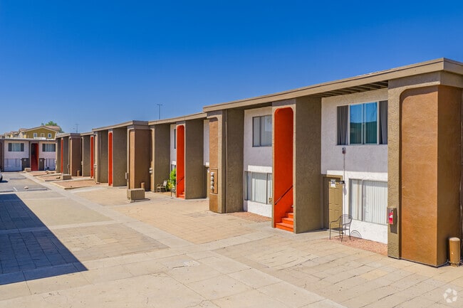 Building Photo - Avante Pointe