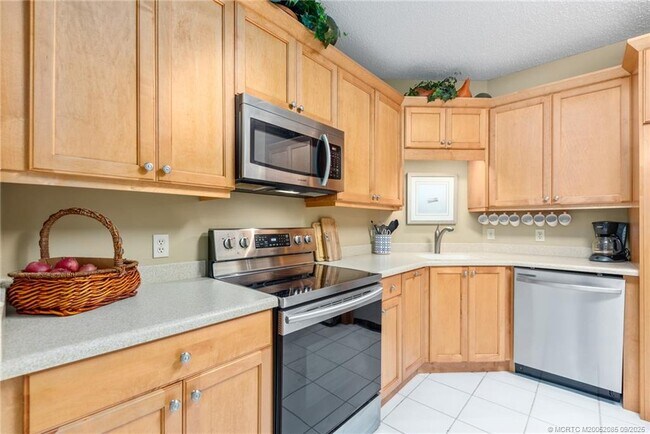 Foto del edificio - 12481 Harbour Ridge Blvd