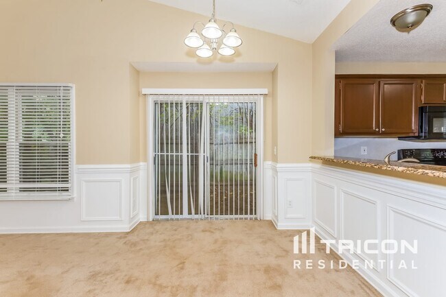 Building Photo - 11115 Atrium Way Matthews NC