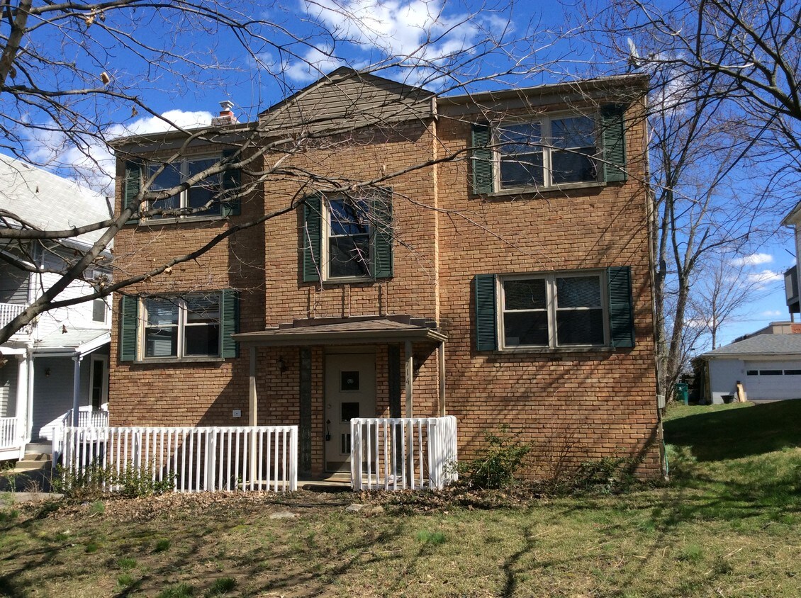 Primary Photo - 3714 Drakewood Dr