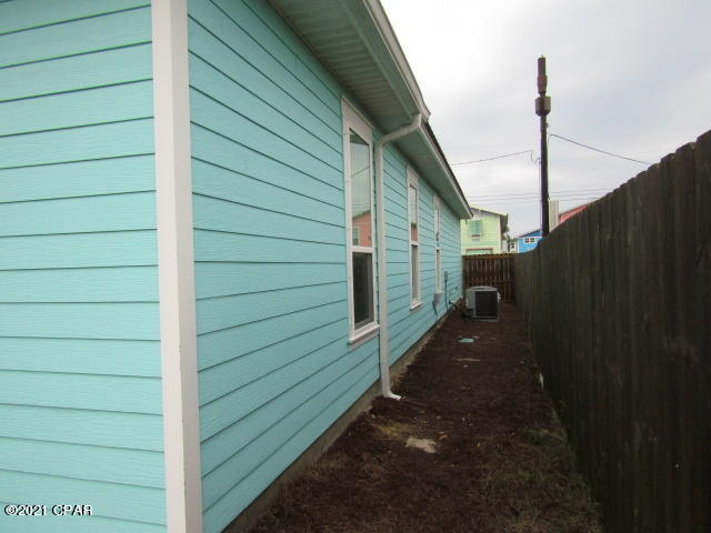 Building Photo - 5930 Sunset Ave